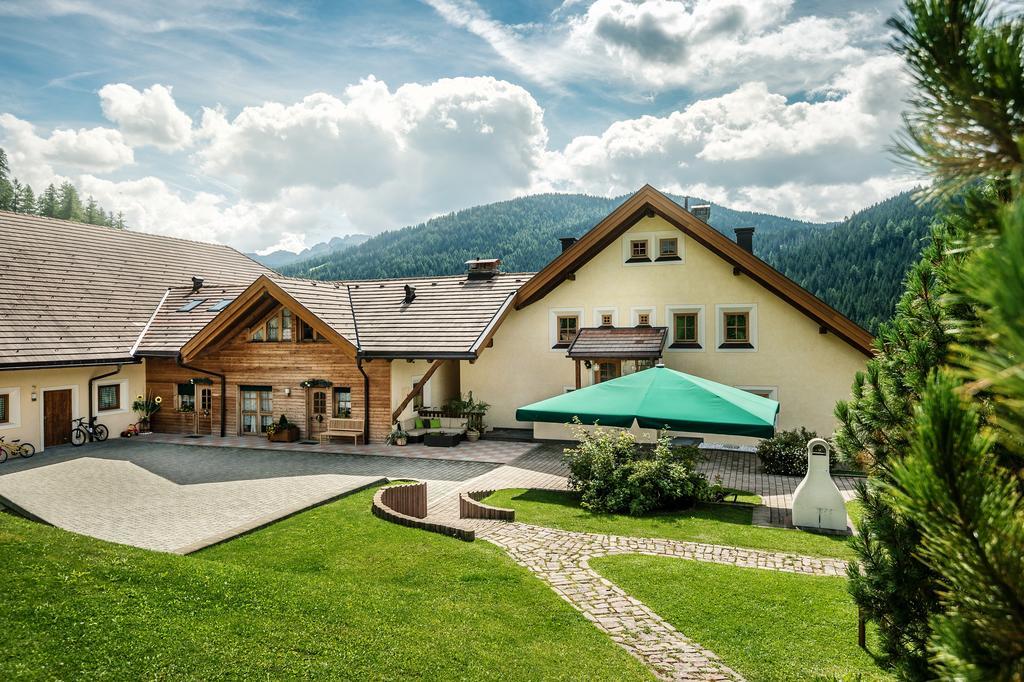 Taela Apartments Сан-Кассиано Экстерьер фото