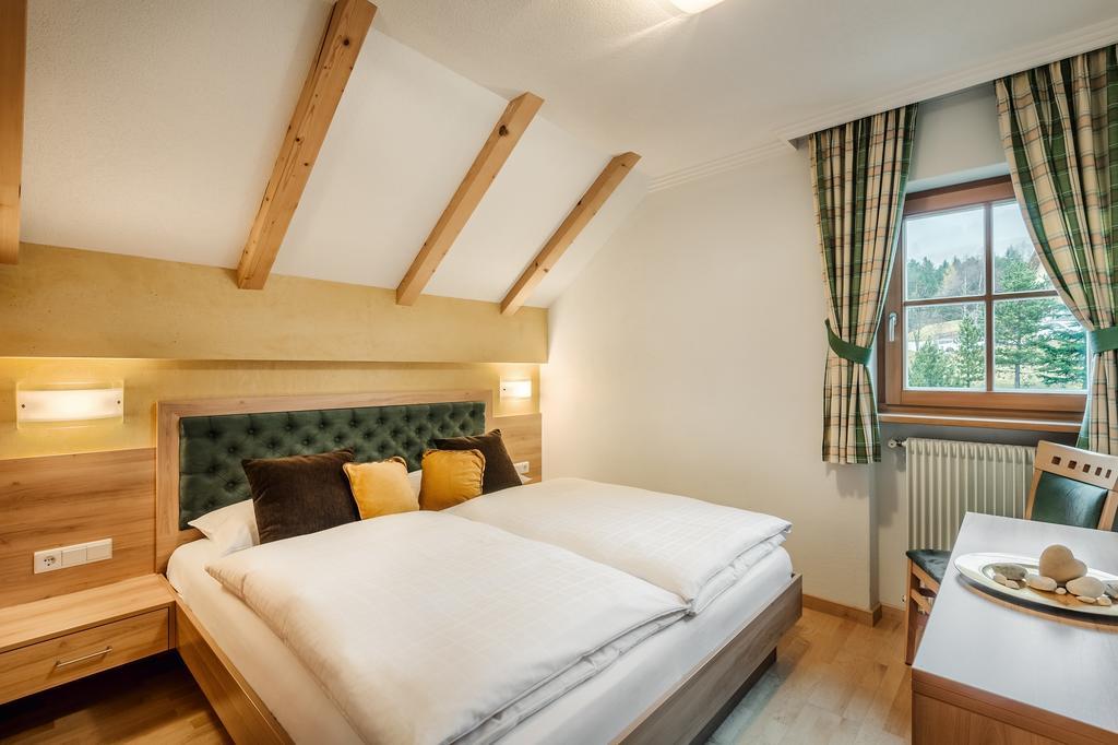 Taela Apartments Сан-Кассиано Экстерьер фото